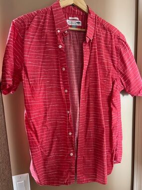 Old Navy Red Short-Sleeve Button-Down Shirt with White Stripe